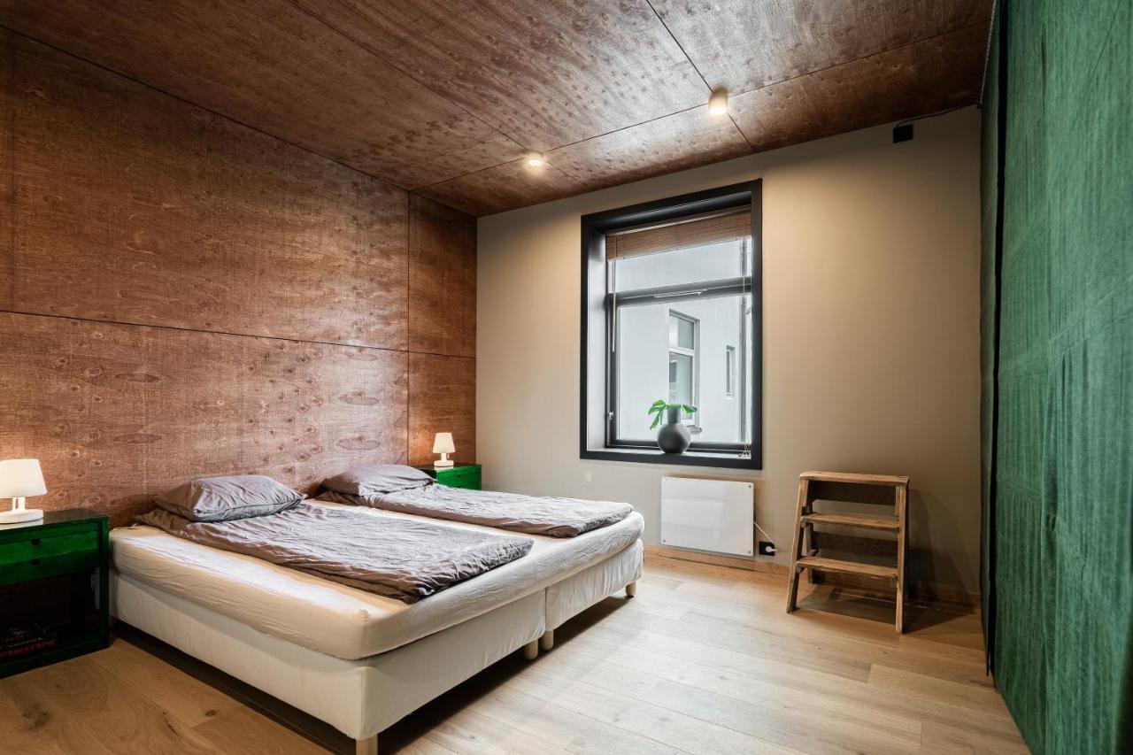 Family Friendly Apartment By The Park In The Very Center Of Ålesund מראה חיצוני תמונה